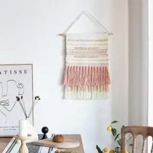 نسيج جداري "نسمة وردية" – طبقات ناعمة (55×35 سم)