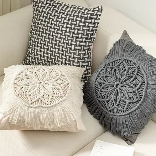 خدادية او مخدة او كوشن قماشيه للكنب او السرير