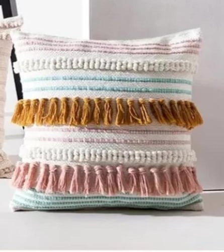 خدادية او مخدة او كوشن قماشيه للكنب او السرير