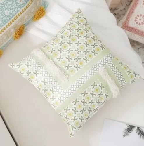 خدادية او مخدة او كوشن قماشيه للكنب او السرير