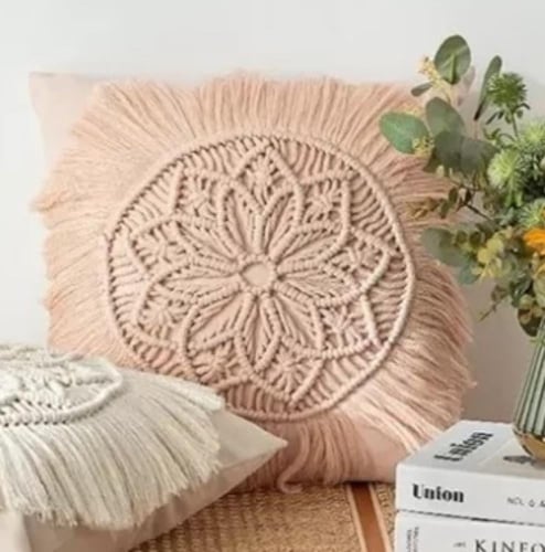 خدادية او مخدة او كوشن قماشيه للكنب او السرير