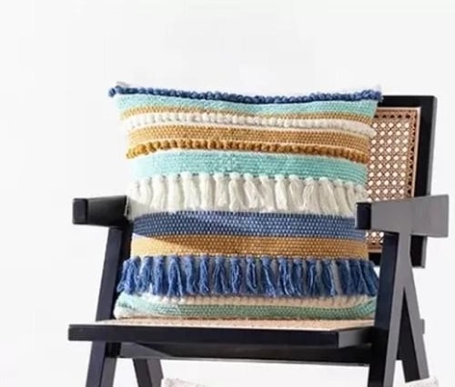 خدادية او مخدة او كوشن قماشيه للكنب او السرير