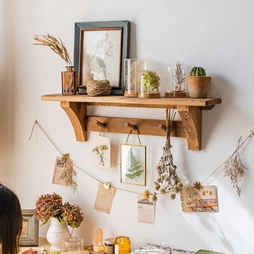 رف خشبي طبيعي حامل ثلاث اكواب