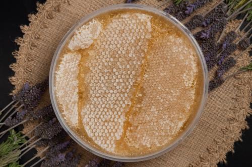 عسل شمع ضرم ( كبير )