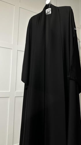 عبايه حرير ياباني كلوش