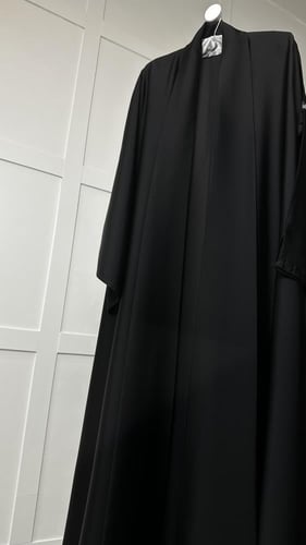 عبايه حرير ياباني كلوش