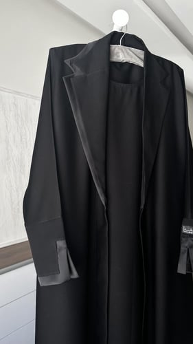 عبايه بليزر مع مرد داخلي