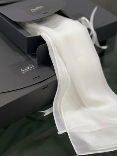 طرحه حرير فتنامي ابيض اوف وايت