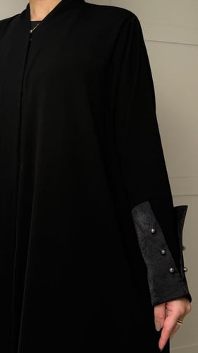 عبايه مقفله كامل بالطقطق مرينه بقماش جاكار كوري ول...