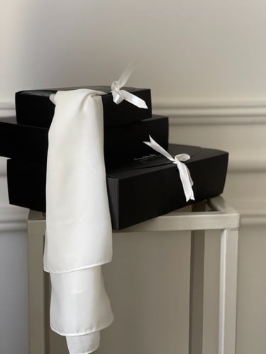 طرحه حرير فتنامي ابيض اوف وايت