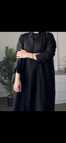 عبايه تصميم رسمي مع مرد داخلي