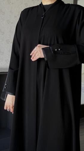 عبايه مقفله كامل بالطقطق