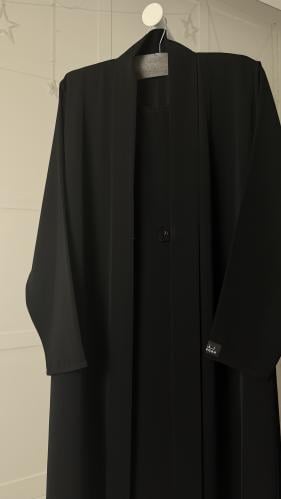 عبايه حرير مع مرد داخلي
