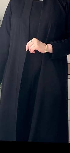 عبايه مفتوحه مع مرد داخلي