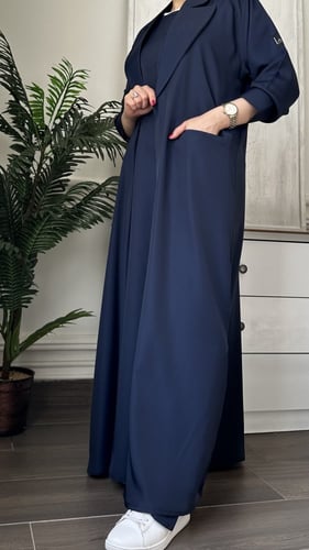 عبايه بليزر كحلي مع مرد داخلي