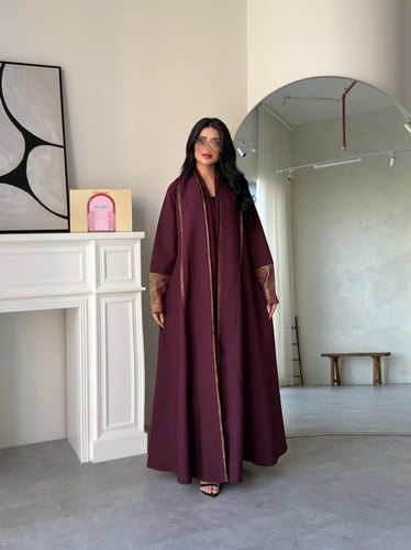 كريب لمار عنابي مع حرير ملون لماع