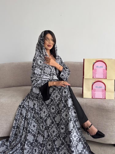 شيفون طباعه مبطنه ابيض