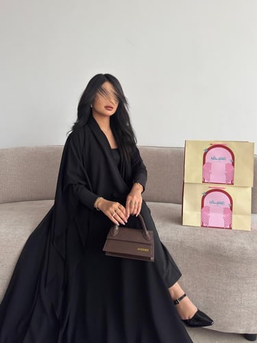 بلاك بيري اسود مع شيفون اسود أكمام استرتش