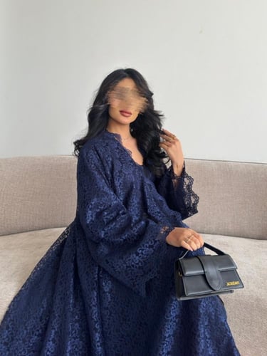 دانتيل مبطن كحلي