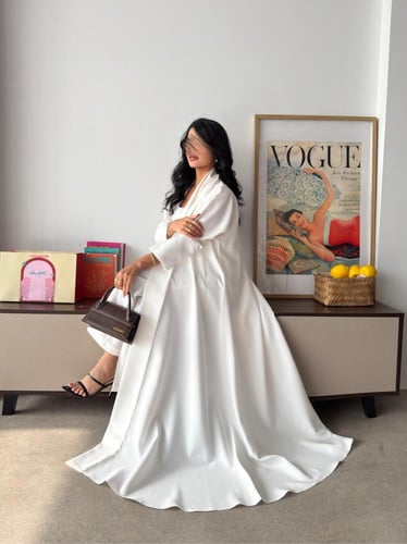 رسميه اوف وايت