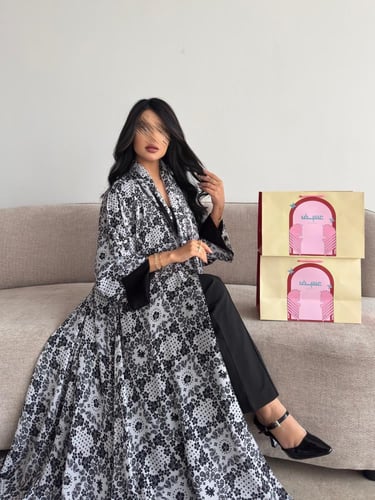 شيفون طباعه مبطنه ابيض