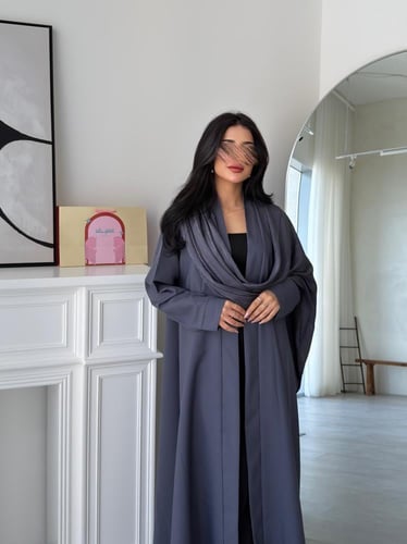 كريب لمار مع شال حرير تركي رصاصي