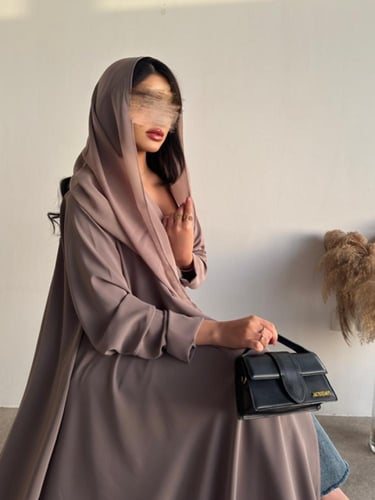 حرير بيج غامق دبل كلوش