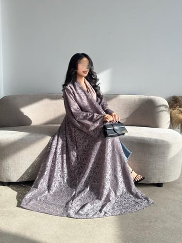 دانتيل مبطن بيج فاتح