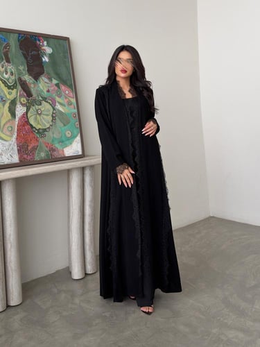 ملكي كوري مع دانتيل فرنسي