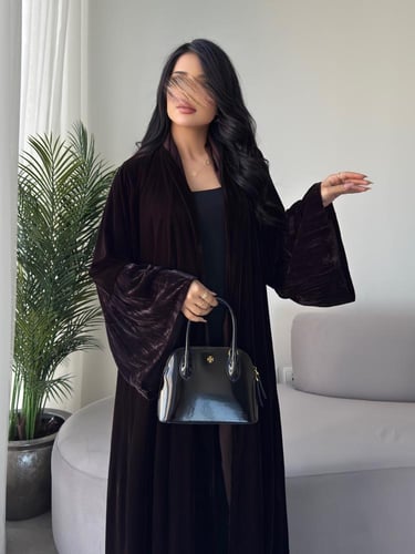 مخمل لون بني مع مخمل مكسر لون بني كلوش كويتي