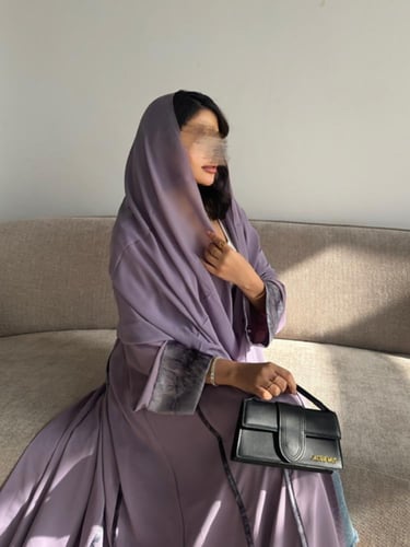 حرير كلوش مع تدخلات حرير مشجر موف فاتح