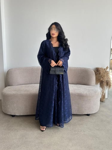 دانتيل مبطن كحلي