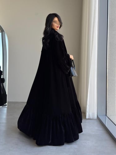 مخمل لون اسود مع مخمل مكسر لون اسود كلوش كويتي