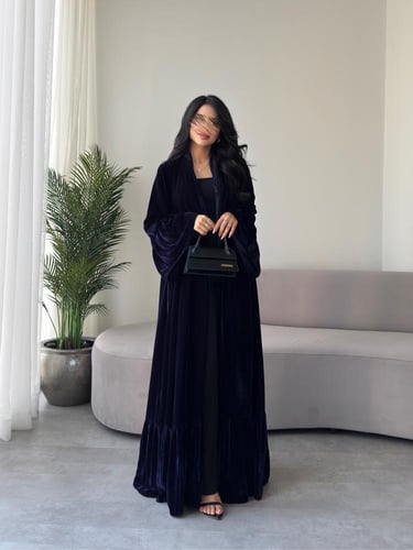 مخمل كحلي مع مخمل مكسر كحلي كلوش كويتي