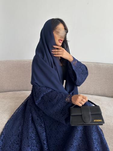 دانتيل مبطن كحلي