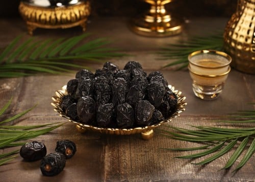 عجوة المدينة المنورة