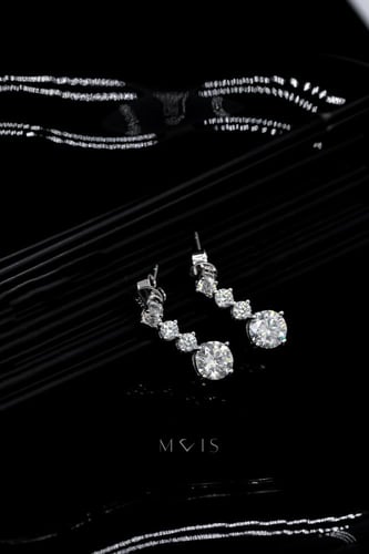 حلق سولتيرات طويل