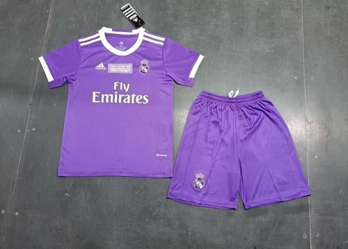 طقم ريال مدريد للاطفال البنفسجي 2017
