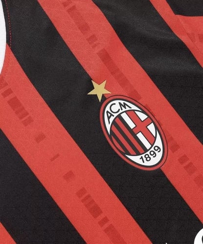 تيشيرت سي ميلان الأساسي نسخة لاعبين لموسم 2025 - 2...