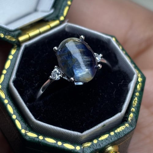 خاتم من حجر الكيانيت النادر الطبيعي