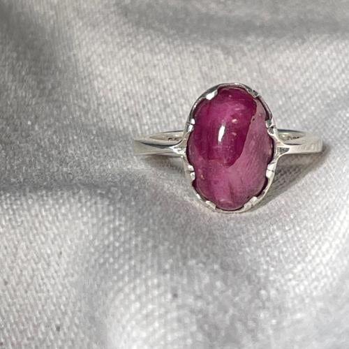 خاتم من حجر الياقوت (روبي) الطبيعي فضة (925)