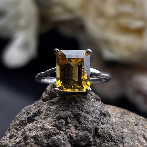 خاتم من حجر السترين الطبيعي قصة مربعة