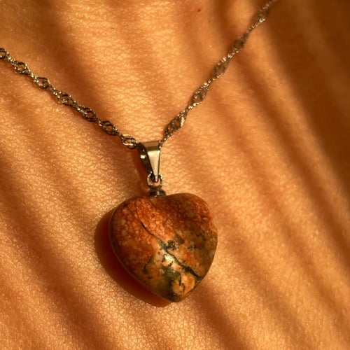 قلادة من حجر الرودنيت الطبيعي فضة 925