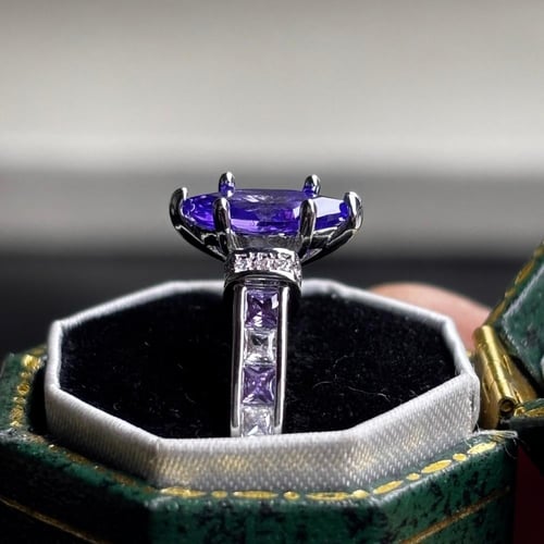 خاتم من الفضة الخالصة مطعم بالزركون