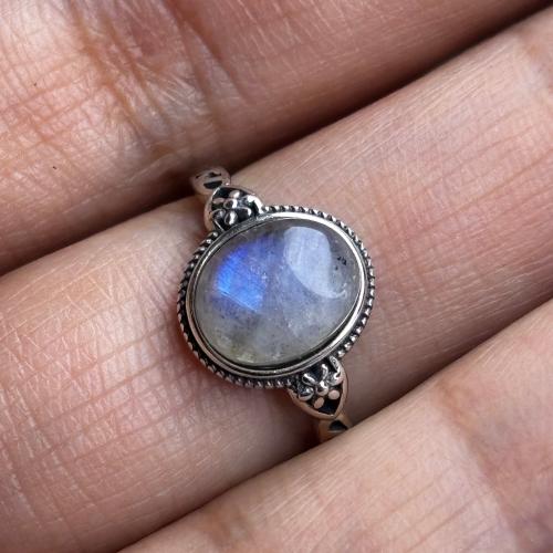 خاتم من حجر القمر الرمادي كلاسيك