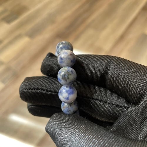 اسوارة من حجر السودالايت الطبيعي