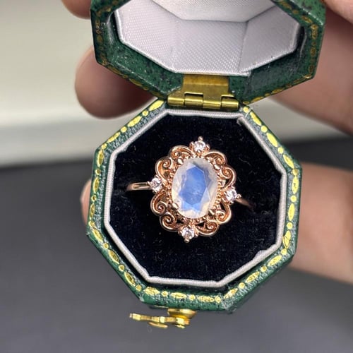 خاتم من حجر القمر الطبيعي مطلي ROSE GOLD