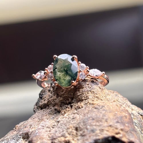 خاتم من حجر العقيق الطبيعي الأخضر الطبيعي