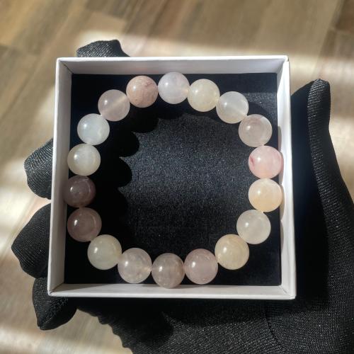 اسوارة من حجر الكوارتز اللافندر