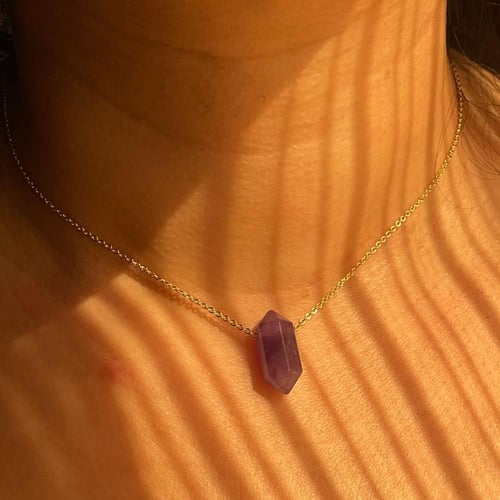 قلادة من حجر الجمشت الطبيعي فضة (925)